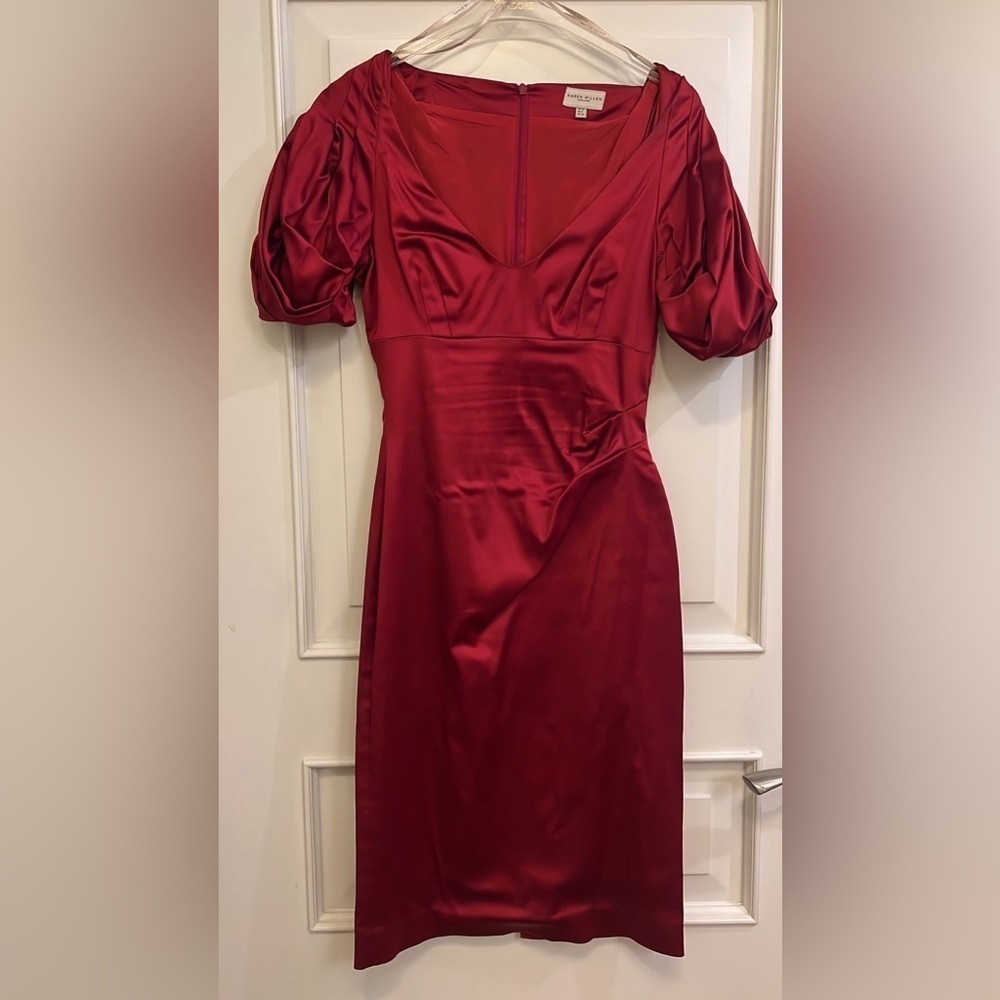 Karen Millen Red Cocktail Dress with Sweetheart Neckline and Puff Sleeves party